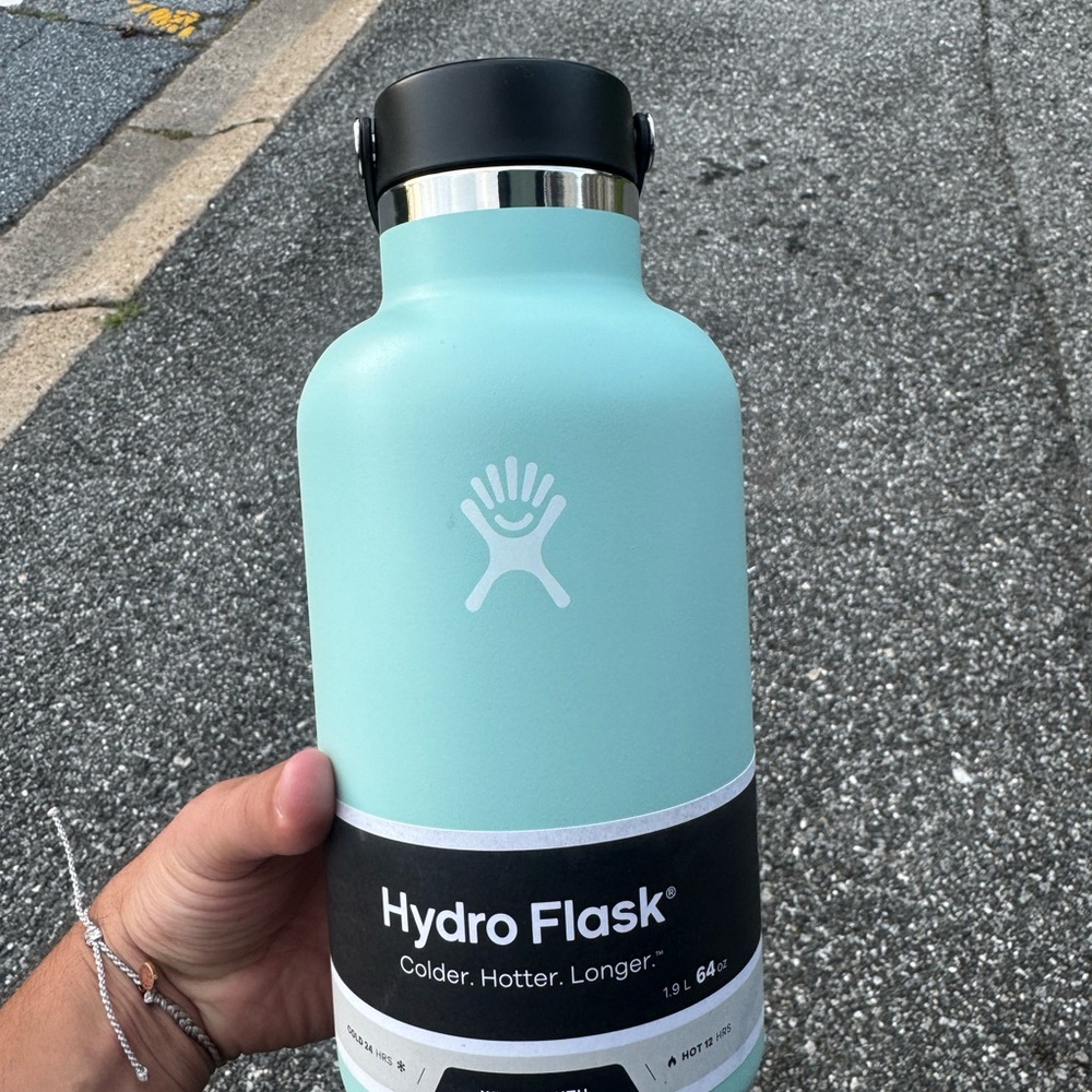 Hydro Flask Aqua Blue Bottle with Black Lid